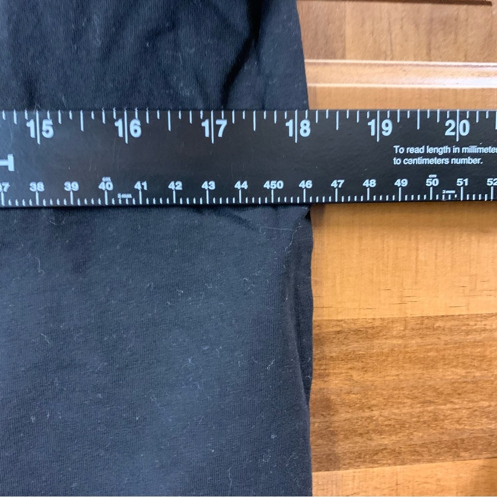 Women’s size small Romwe Halloween pumpkin two toned orange and black tee - Picture 4 of 4